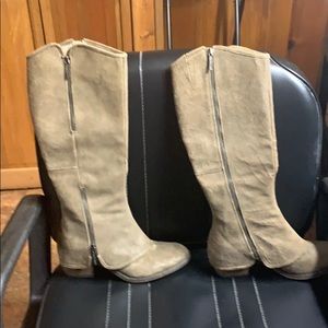 Donald J Pliner boots. 71/2